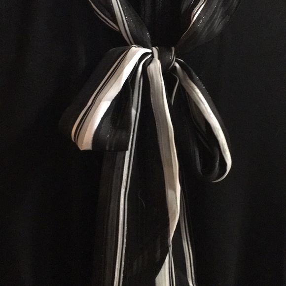 Interview Dress - Picture 3 of 3